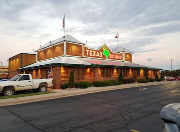 wisconsin/kenosha/restaurant/texas-roadhouse