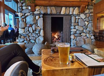 oregon/cascade-mountains/restaurant/river-rock