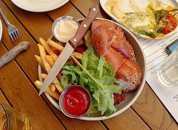 uganda/entebbe/restaurant/mia-restaurant-entebbe