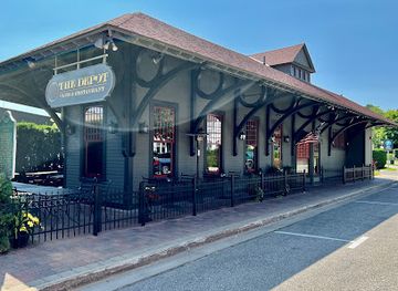 michigan/harbor-springs/restaurant/the-depot-dining-club