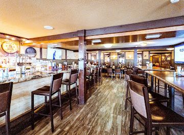 tennessee/dollywood/restaurant/wild-bear-tavern