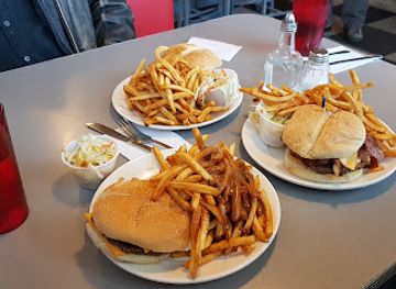 canada/manitoba/restaurant/nick-s-inn