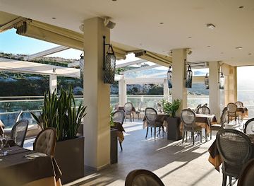 malta/xlendi/restaurant/la-vallee