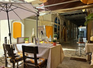 france/avignon/restaurant/restaurant-la-cour-du-louvre