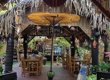 myanmar-burma/kayin-state/restaurant/a-nyar-myay