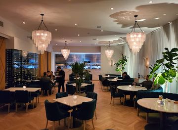 canada/greater-toronto-area/restaurant/carisma