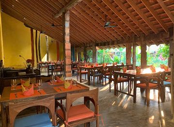 vietnam/northeast/restaurant/reu-dining