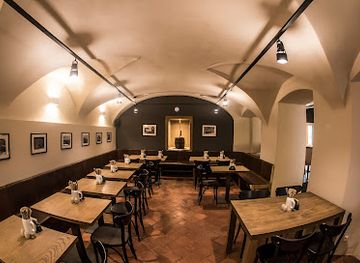 czechia/eagle-mountains/restaurant/pork-s