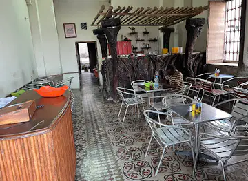 Yasmin Cafeteria