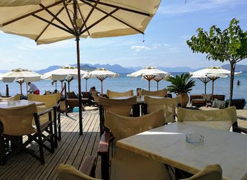 greece/saronic-gulf-islands/restaurant/akrogialia