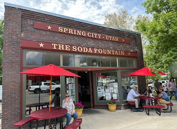 utah/wasatch-plateau/restaurant/roots-89-grill