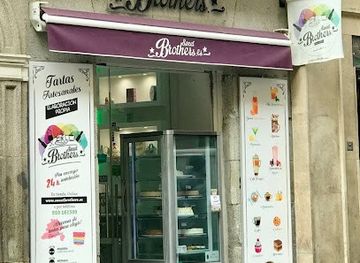 spain/madrid/chueca/restaurant/sweet-brothers-tartas-cakes