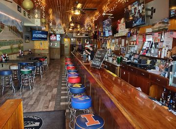 illinois/river-bend/restaurant/riverfront-bar-grill