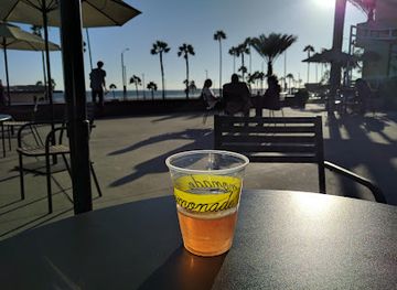 california/huntington-beach/restaurant/lemonade-restaurant