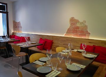 spain/valencia/restaurant/the-rebel-pigs-restaurante-de-carne-en-valencia