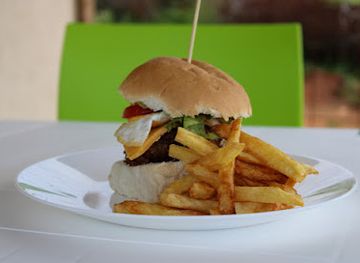 eswatini/mkhomazi-river-basin/restaurant/kuanza-views-eateries