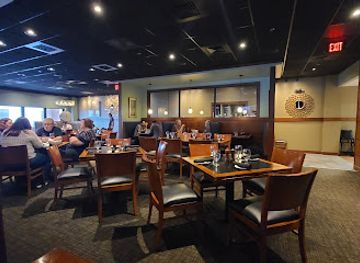 illinois/champaign/restaurant/baxters-american-grille
