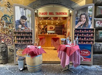 italy/naples/spaccanapoli/restaurant/tandem-spaccanapoli-la-casa-del-ragu