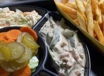 israel/bethlehem/restaurant/fried-house