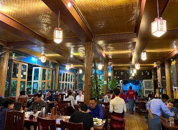myanmar-burma/mandalay/restaurant/mingalabar-restaurant