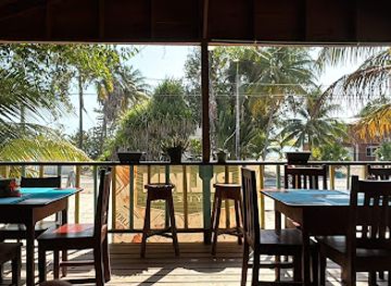 belize/caracol/restaurant/rumbum