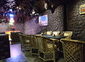 bangladesh/khulna/restaurant/guhaa-restaurant