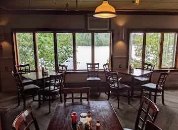 new-york/lake-placid/restaurant/the-breakfast-club-etc