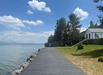 armenia/lake-sevan/restaurant/yasaman-sevan-s-restaurant
