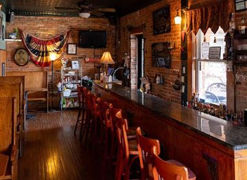 pennsylvania/laurel-highlands/restaurant/tin-lizzy-restaurant-tap-room