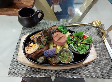 ecuador/chimborazo-region/restaurant/zeaa-food-experience