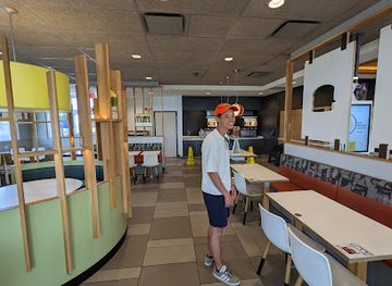 missouri/meramec-caverns/restaurant/mcdonald-s