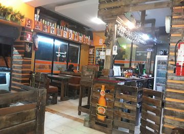 ecuador/loja/restaurant/wings-beer-restaurant