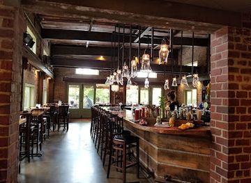 ohio/cuyahoga-valley-national-park/restaurant/burntwood-tavern