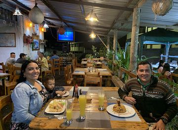 ecuador/puerto-ayora/restaurant/laguna-beach
