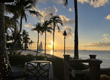 Latitudes - Sunset Key Cottages