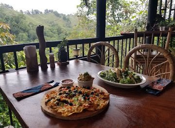 costa-rica/chirripo-national-park/restaurant/robino-s-foodies-restaurant-closed-for-the-season