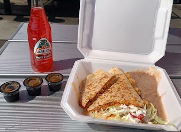 nebraska/grand-island/restaurant/mena-s-kitchen