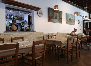 MEZE Taverna Restaurant