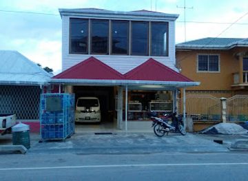 guyana/essequibo-islands-west-demerara/restaurant/al-mukhtaar-foodhouse-catering-services