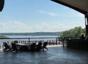 missouri/lake-of-the-ozarks/restaurant/the-encore-lakeside-grill-sky-bar