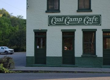 west-virginia/hatfield-mccoy-mountains/restaurant/coal-camp-cafe
