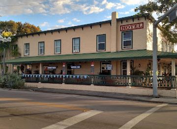 florida/homestead/restaurant/city-hall-bistro-martini-bar