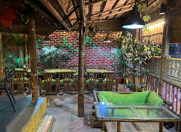 Ozz Cafe
