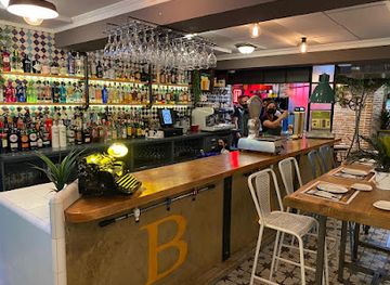 spain/extremadura/restaurant/versatil