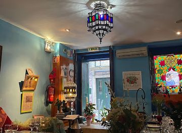 portugal/lisbon/bairro-alto/restaurant/flor-da-laranja
