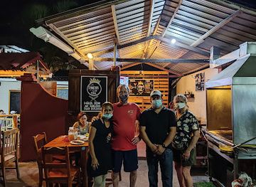 ecuador/galapagos-islands/restaurant/pinchos-del-gato-mera