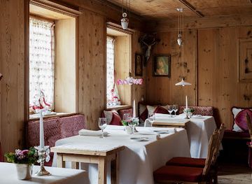 italy/val-gardena/restaurant/suinsom