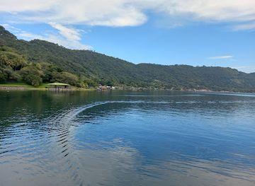 el-salvador/lake-coatepeque/restaurant/restaurante-las-palmeras