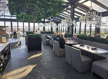 minnesota/central-minnesota/restaurant/rh-rooftop-restaurant-minneapolis