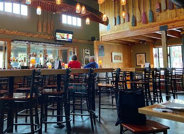 ohio/kelleys-island/restaurant/canoe-club-wine-bar